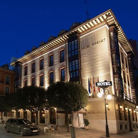 Hotel Mozart Valladolid Exterior photo