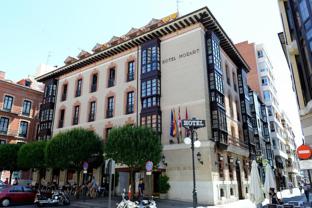 Hotel Mozart Valladolid Exterior photo